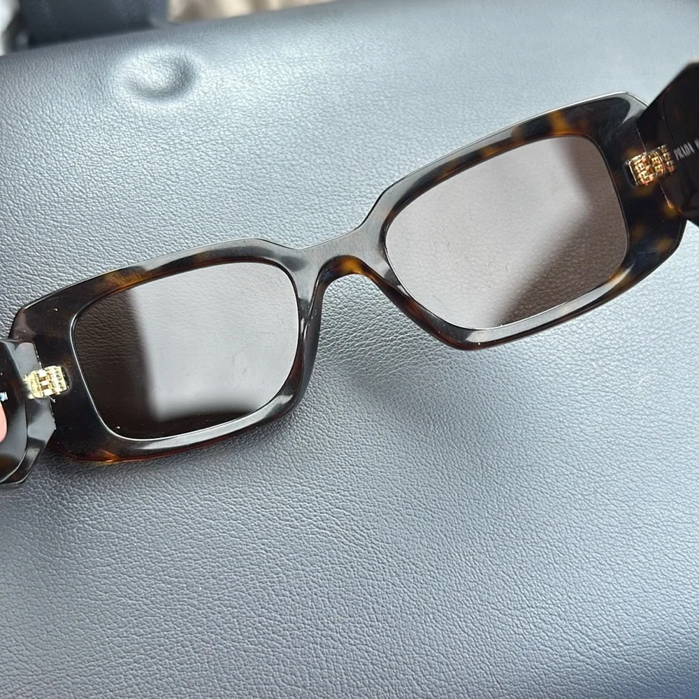 PRADA Tortious Scultoreo Narrow Sunglasses in Havana Sunglasses PR 17WS - Picture 14 of 16